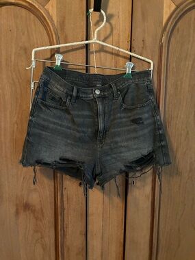 AEO 90s Highest Rise Distressed Black Denim Cutoff Hem